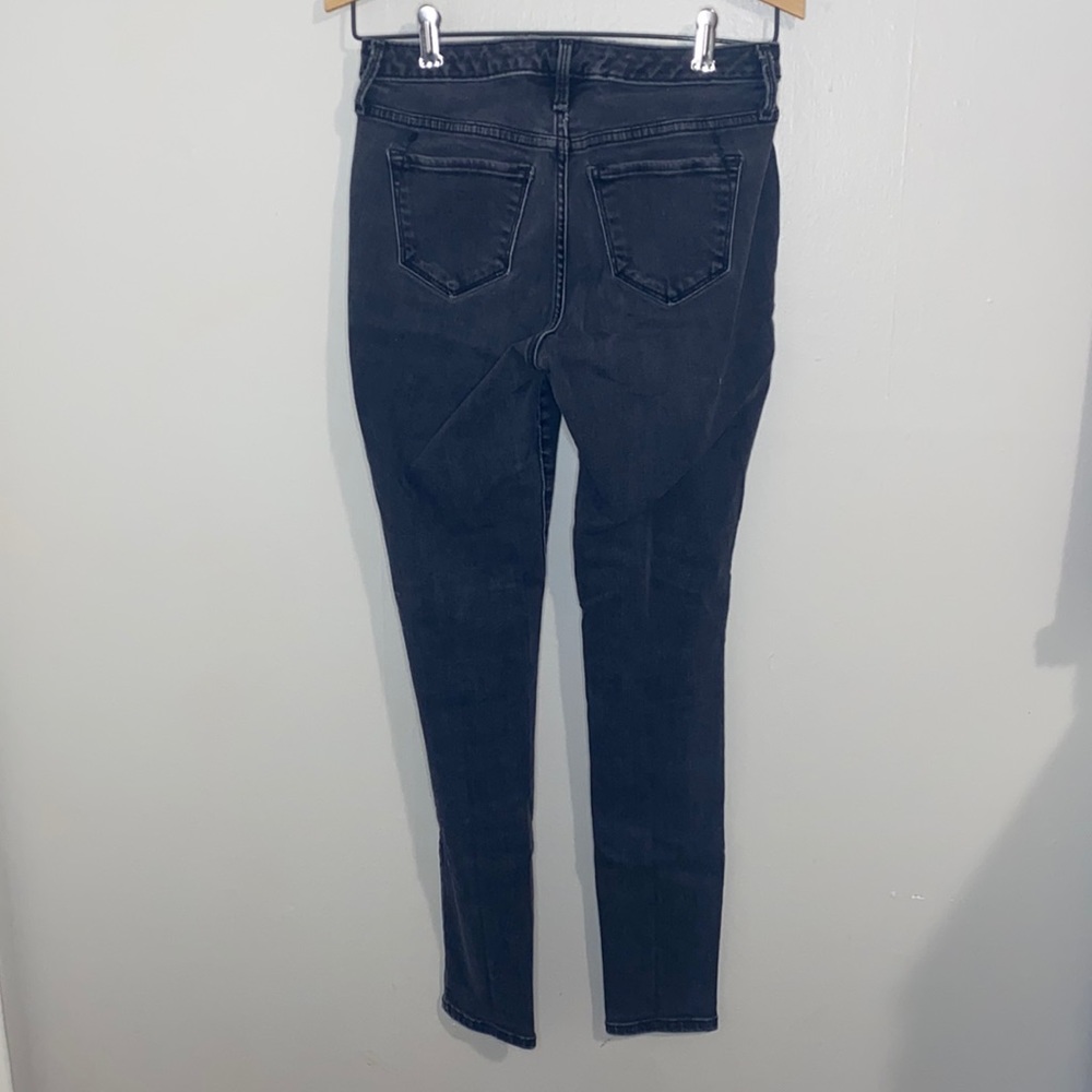 🎱Adorable Black skinny jeans! - Picture 6 of 7